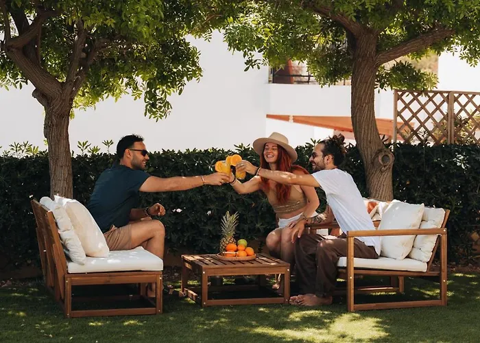 Horizon By Nomads - 5min To Coral Bay Paphos