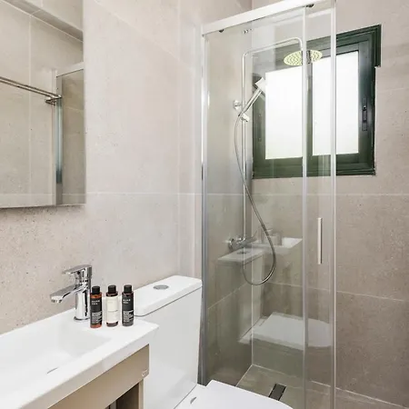 Horizon By Nomads - 5min To Coral Bay Villa Paphos