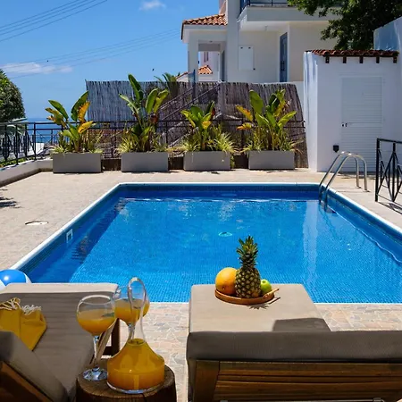 Horizon By Nomads - 5min To Coral Bay Villa Paphos