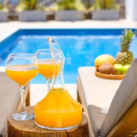 Horizon By Nomads - 5min To Coral Bay Villa Paphos