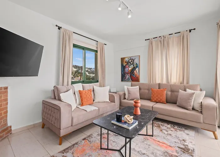 Horizon By Nomads - 5min To Coral Bay Villa Paphos