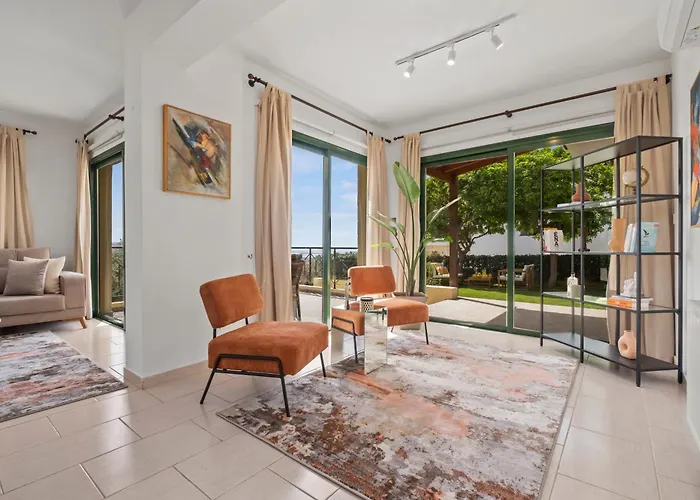 Horizon By Nomads - 5min To Coral Bay * Paphos