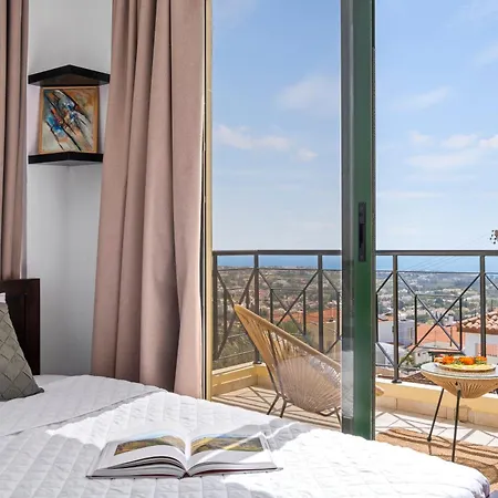 Vila Horizon By Nomads - 5min To Coral Bay Paphos